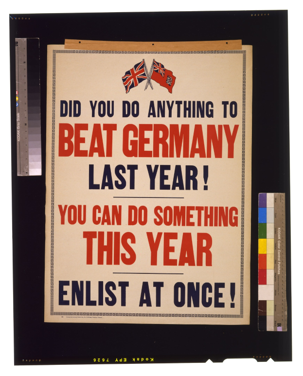 Plakat mit fettem schwarzem Text auf einem weißen Hintergrund, eingerahmt von einem schwarzen Rand, mit der Botschaft "Hast du letzten Jahr etwas gegen Deutschland getan? Du kannst dieses Jahr etwas tun - melde dich jetzt an!"