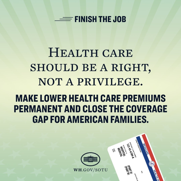 Plakat mit dem Text "Beende den Job: Gesundheit sollte ein Recht sein, nicht ein Privileg" und einer Karte mit der Aufschrift "Mache dauerhaft niedrigere Gesundheitskosten und schließe die Versorgungslücke für amerikanische Familien."