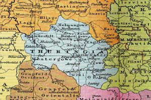 Eine Deutschlandkarte, die Thüringen hervorhebt und seine Grenzen, Städte und andere geografische Merkmale zeigt.